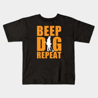 Metal detecting tshirt, metal detecting & relic hunter gift idea, beep, dig, repeat Kids T-Shirt